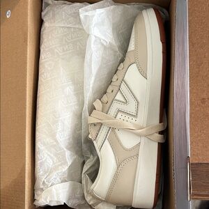 Vans Lowland CC in Cream and Tan